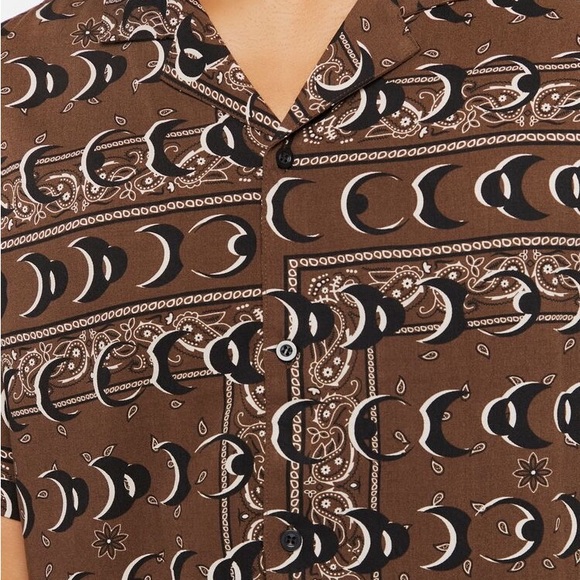 MENS CRESCENT MOON BROWN PRINT SHIRT - Picture 6 of 8